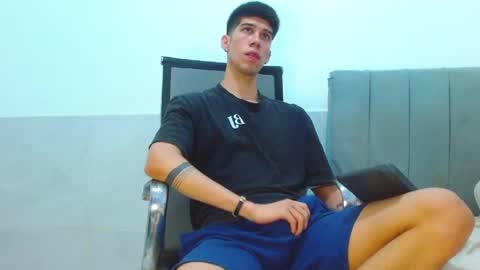 jhony_sex3 online show from May 9, 2026, 7:02 am