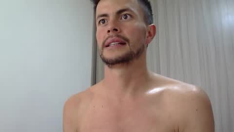 Snapshot of jhordan_fox chatting on February 5, 2026, 7:51 pm online show from February 5, 2026, 7:51 pm