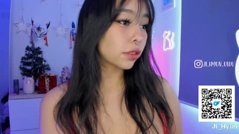 Snapshot of ji_hyun chatting on January 17, 2025, 9:28 pm Ji online show from January 17, 2025, 9:28 pm