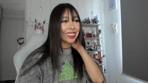 Snapshot of ji_hyun chatting on February 4, 2025, 9:31 pm Ji online show from February 4, 2025, 9:31 pm