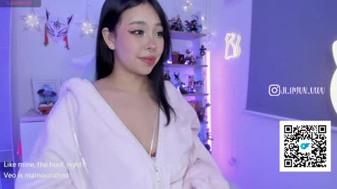 Snapshot of ji_hyun chatting on February 28, 2025, 4:21 am Ji online show from February 28, 2025, 4:21 am