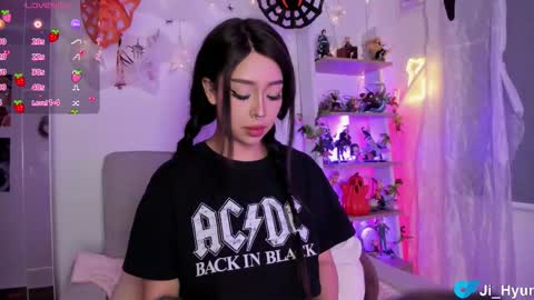 Snapshot of ji_hyun chatting on October 24, 2025, 1:46 am Ji online show from October 24, 2025, 1:46 am