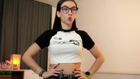 Snapshot of jibucholz chatting on November 15, 2025, 10:01 am Mari online show from November 15, 2025, 10:01 am