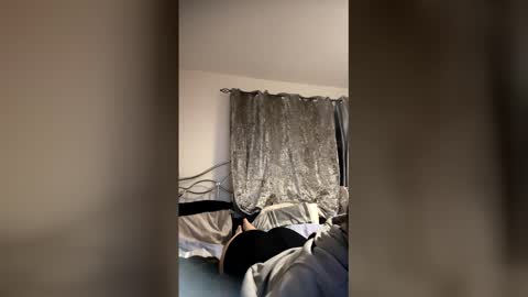 Snapshot of jiggly_jessie chatting on February 2, 2026, 1:48 am Jiggly Jessie online show from February 2, 2026, 1:48 am