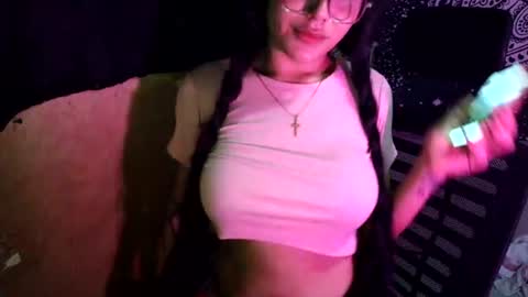 jillian_fuckdoll online show from June 11, 2026, 2:53 am