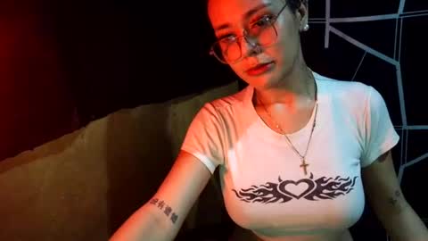 jillian_fuckdoll online show from June 25, 2026, 8:41 am