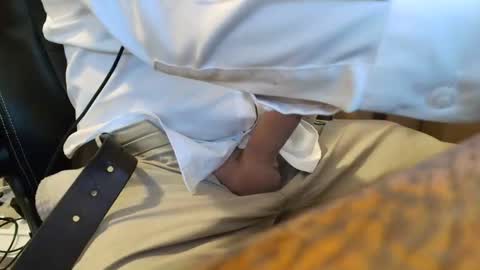 jim74122 online show from April 21, 2026, 3:24 am