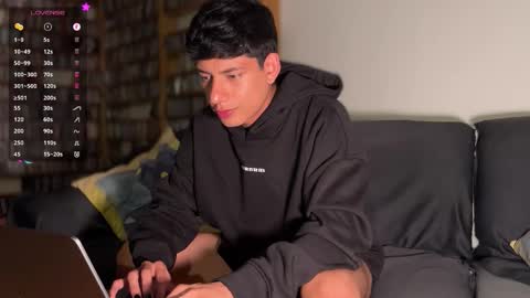 jim_dancer online show from September 11, 2025, 9:37 pm