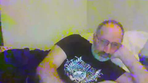 jimmielove47 online show from April 18, 2026, 9:46 am