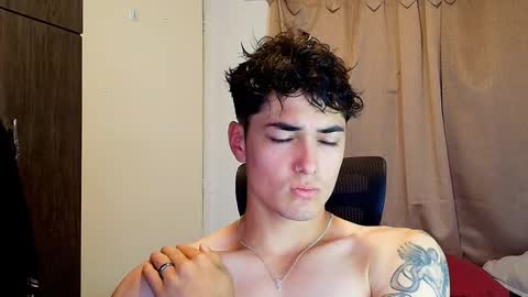 Snapshot of jimmy_classic chatting on December 4, 2025, 5:32 pm jimmy_classic online show from December 4, 2025, 5:32 pm