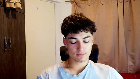 Snapshot of jimmy_classic chatting on December 16, 2025, 8:14 pm jimmy_classic online show from December 16, 2025, 8:14 pm