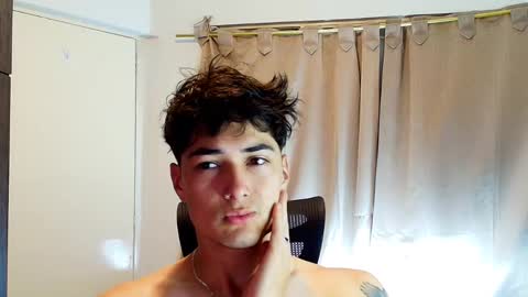 Snapshot of jimmy_classic chatting on December 18, 2025, 10:49 pm jimmy_classic online show from December 18, 2025, 10:49 pm