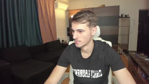 Snapshot of jimmys_style chatting on December 6, 2024, 2:17 pm AlphaJimmy online show from December 6, 2024, 2:17 pm