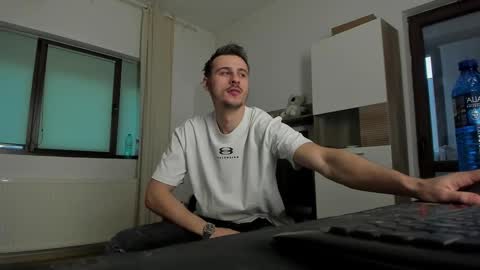 Snapshot of jimmys_style chatting on October 3, 2025, 1:30 pm AlphaJimmy online show from October 3, 2025, 1:30 pm