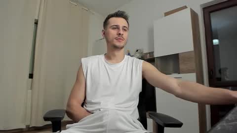 Snapshot of jimmys_style chatting on October 19, 2025, 3:45 pm AlphaJimmy online show from October 19, 2025, 3:45 pm