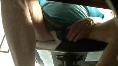 jimwellhung online show from October 15, 2025, 3:17 am