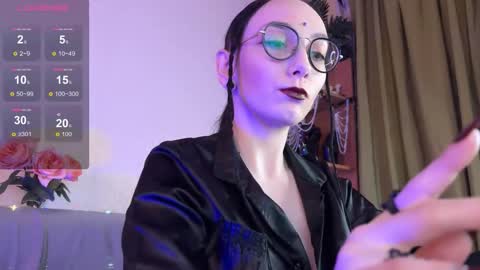 Jinhee Noir online show from December 2, 2025, 12:10 pm