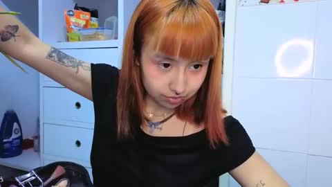 Snapshot of jinxxx_08 chatting on September 9, 2025, 12:43 am Minaa online show from September 9, 2025, 12:43 am