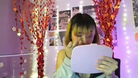 Snapshot of jinxxx_08 chatting on February 21, 2026, 12:44 am Minaa online show from February 21, 2026, 12:44 am