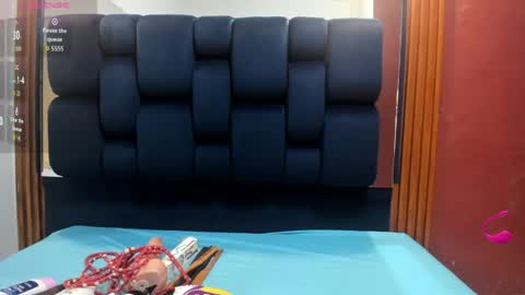 jisooluv online show from March 22, 2026, 2:42 pm