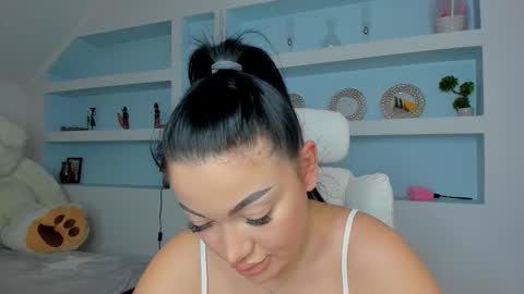 Snapshot of jisselle chatting on January 17, 2026, 6:55 pm Juliee online show from January 17, 2026, 6:55 pm