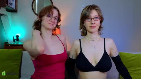 Hey Guys We are Julia ginger  Tina brunette online show from April 24, 2026, 4:31 pm