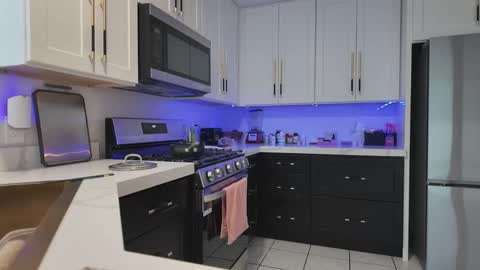 Jiwon online show from March 2, 2026, 12:57 am