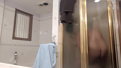 jizzle192 online show from February 9, 2026, 6:17 am