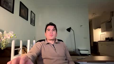 jjd8 online show from December 1, 2025, 10:15 pm