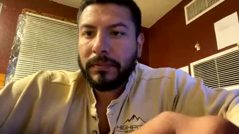 Snapshot of jjuarez5409 chatting on February 18, 2026, 4:30 am jjuarez5409 online show from February 18, 2026, 4:30 am