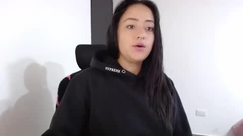 Snapshot of jjulietha95 chatting on January 20, 2025, 8:52 am Julieta online show from January 20, 2025, 8:52 am