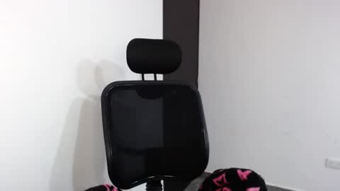 Snapshot of jjulietha95 chatting on February 5, 2025, 10:41 am Julieta online show from February 5, 2025, 10:41 am