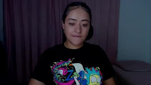 Snapshot of jjulietha95 chatting on February 21, 2025, 5:56 am Julieta online show from February 21, 2025, 5:56 am