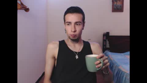 jm_wayn99 online show from December 2, 2025, 5:02 am