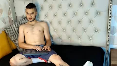 Snapshot of joaho_fernandez chatting on April 17, 2026, 9:40 pm Joao online show from April 17, 2026, 9:40 pm