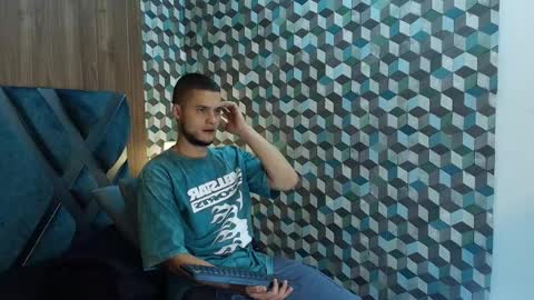 Snapshot of joaho_fernandez chatting on May 16, 2026, 9:24 pm Joao online show from May 16, 2026, 9:24 pm