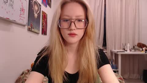 joan_kiss online show from October 6, 2025, 2:03 pm