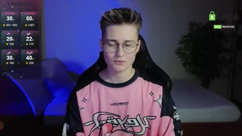 Snapshot of joan_night chatting on October 12, 2025, 7:02 pm J online show from October 12, 2025, 7:02 pm