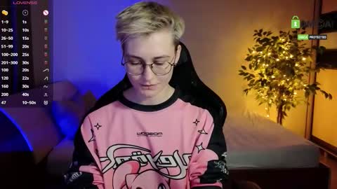 J online show from February 5, 2026, 8:02 pm