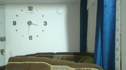 JOAN SAENZ online show from December 21, 2025, 8:32 am