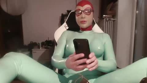 The sweetest toy online show from April 30, 2026, 6:25 pm