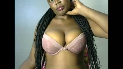 Snapshot of joankein_255 chatting on December 28, 2024, 6:40 pm varl online show from December 28, 2024, 6:40 pm