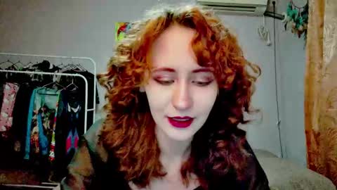 Joannatompson online show from February 9, 2026, 12:58 am