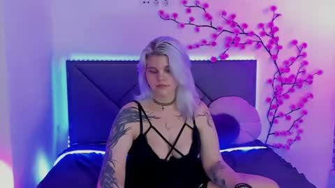 Snapshot of joannlowes chatting on July 14, 2026, 2:05 am Joann online show from July 14, 2026, 2:05 am