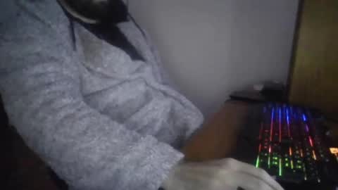 joaodias_18 online show from December 16, 2024, 10:34 pm