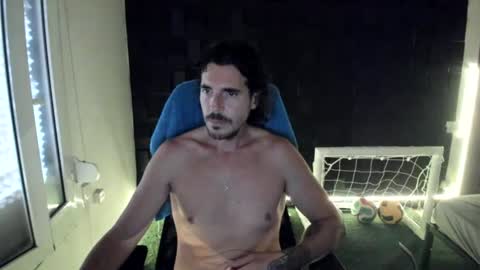 Snapshot of joaquin420_hot chatting on July 16, 2026, 11:05 am joaquin420_hot online show from July 16, 2026, 11:05 am