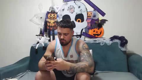 Tiberius online show from October 28, 2025, 7:01 am