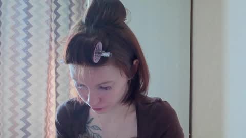 Snapshot of joe___joe chatting on May 17, 2026, 10:44 am Joe online show from May 17, 2026, 10:44 am