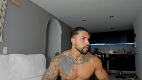 Snapshot of joe_esthetic chatting on January 30, 2025, 12:18 am joe_esthetic online show from January 30, 2025, 12:18 am