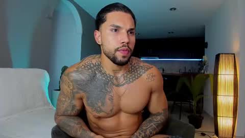 Snapshot of joe_esthetic chatting on March 3, 2025, 9:26 pm joe_esthetic online show from March 3, 2025, 9:26 pm